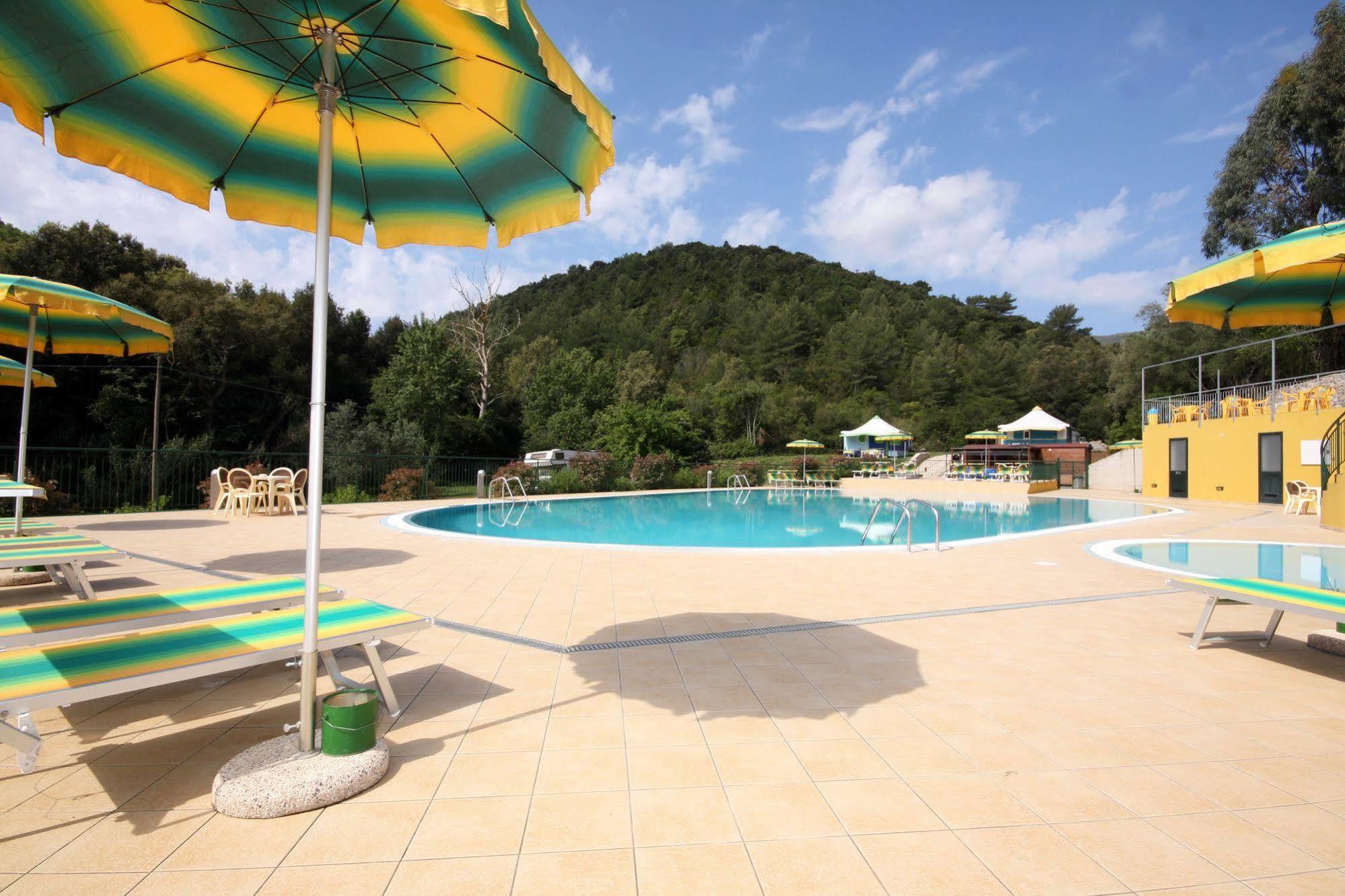 Camping Village Canapai Rio Marina Zewnętrze zdjęcie